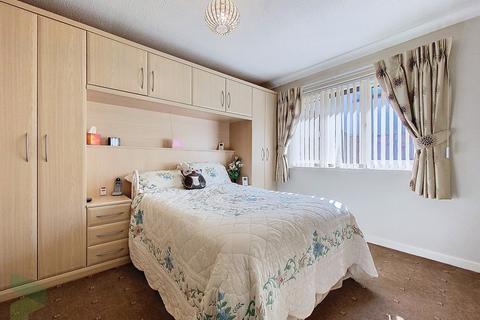 20 Bowling Green Close, Darwen, BB3 2QZ