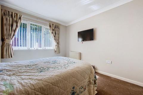 20 Bowling Green Close, Darwen, BB3 2QZ