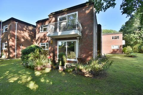 3 bedroom flat for sale, Beaufoys Avenue, Ferndown, BH22