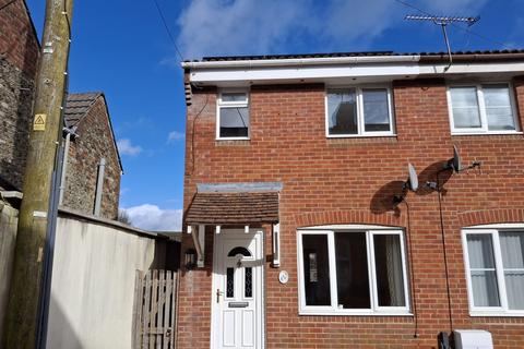 2 bedroom end of terrace house to rent, Chapel Street, Warminster