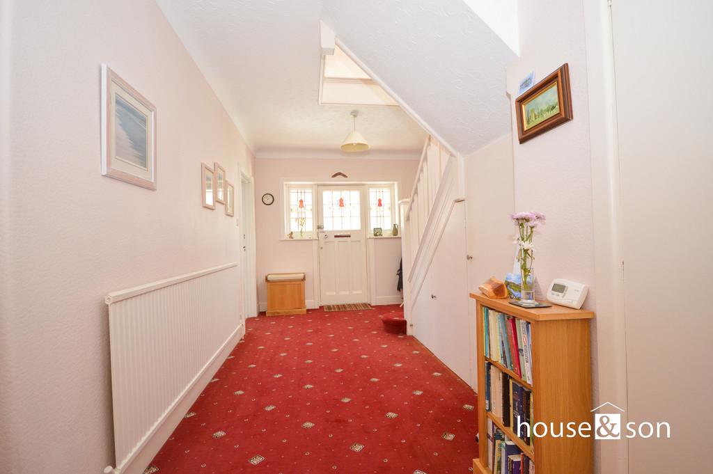 Namu Road, Bournemouth 4 bed detached house for sale £575,000