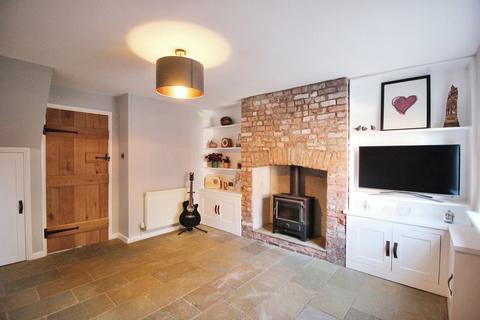 2 bedroom cottage to rent, George Street, Chester CH1