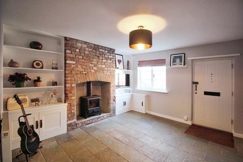 2 bedroom cottage to rent, George Street, Chester CH1