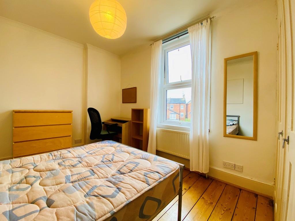 Bed 5 -2