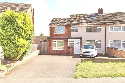 4 bedroom semi-detached house for sale, Spencer Close, Potton