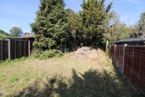 3 bedroom bungalow for sale, Abbotts Walk, Bexleyheath