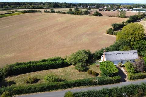 3 bedroom cottage for sale, Woodview Road, Layer Marney