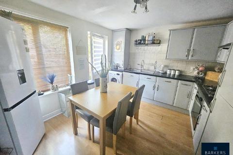 2 bedroom terraced house for sale, Charnwood Bank, Batley