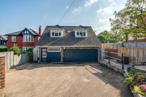 5 bedroom detached house for sale, Upper Batley Lane, Batley