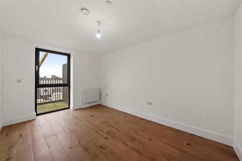 2 bedroom apartment to rent, 371 Staines Road, Hounslow TW4