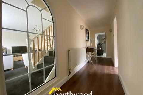 42 Redland Crescent, Thorne, Doncaster, DN8 5JP