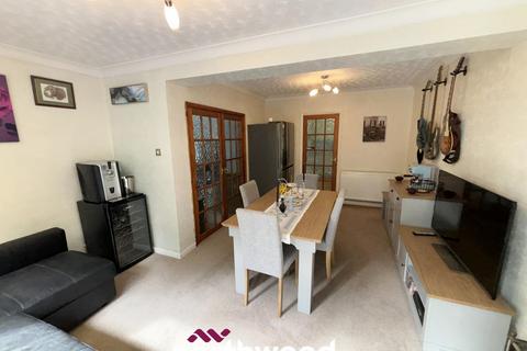 53 Station Road, Hatfield, Doncaster, DN7 6QN