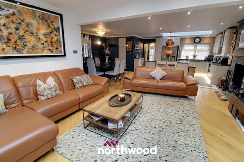 Meadow Croft Ancient Lane, Hatfield Woodhouse, Doncaster, DN7 6PJ