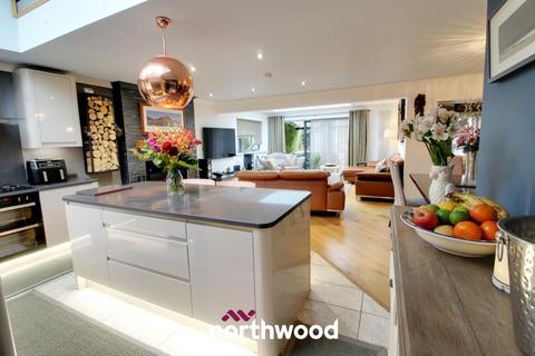 Meadow Croft Ancient Lane, Hatfield Woodhouse, Doncaster, DN7 6PJ