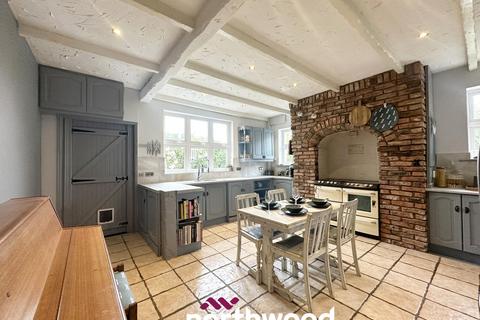 The Dove Cottage Braithwaite Lane, Braithwaite, Doncaster, DN7 5SU