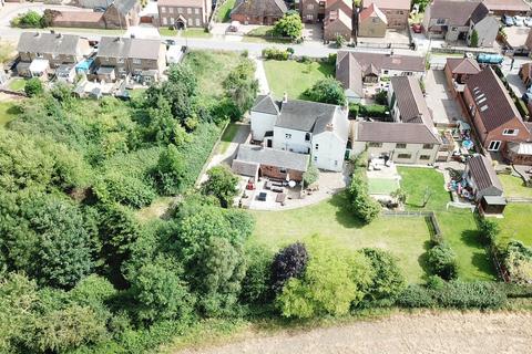 The Dove Cottage Braithwaite Lane, Braithwaite, Doncaster, DN7 5SU