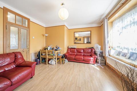 3 bedroom flat for sale, Balham Hill, Balham