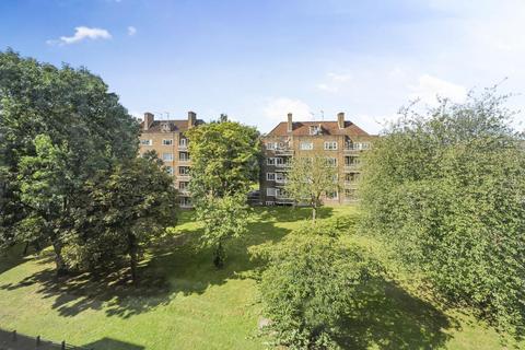 3 bedroom flat for sale, Balham Hill, Balham