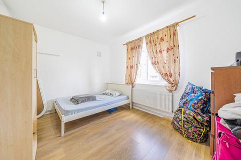 3 bedroom flat for sale, Balham Hill, Balham