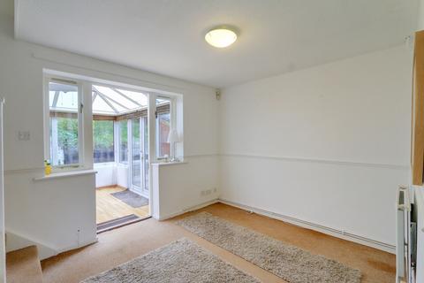 1 bedroom end of terrace house to rent, Gayler Close, Bletchingley, RH1