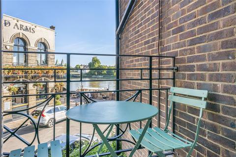 2 bedroom flat to rent, Blades Court, Lower Mall, London, W6