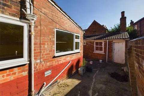 2 bedroom end of terrace house for sale, Henry Street, Lincoln