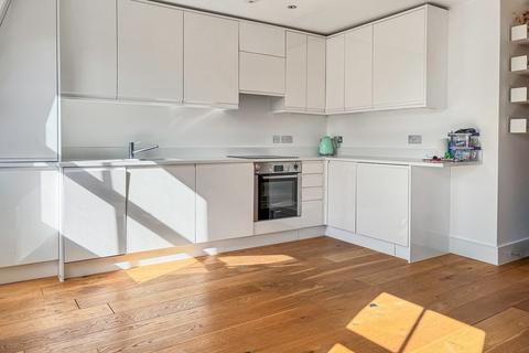 1 bedroom apartment for sale, Richmond Road, London E8