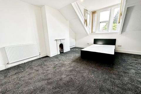 17 bedroom property for sale, 16.3% NET YIELD - 195,000 p.a Net Rent, Birmingham, B20