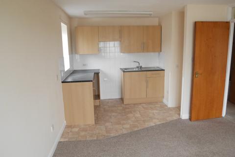 1 bedroom flat to rent, Maple Court, Bridgwater,