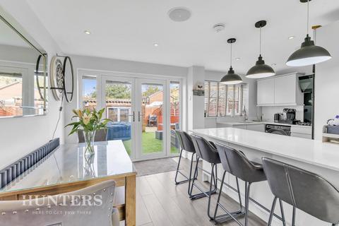 9 Ashbourne Close, Wardle, Rochdale, OL12 9LU