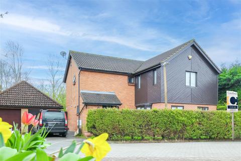 5 bedroom detached house for sale, Cline Court, Crownhill, Milton Keynes