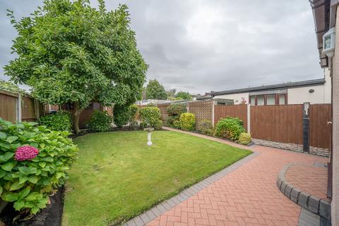 2 bedroom semi-detached bungalow for sale, Southport Road, Lydiate, L31