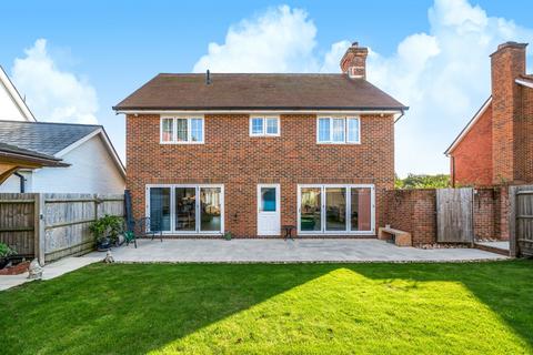 4 bedroom detached house for sale, Holly Bush Close, Cranleigh, GU6