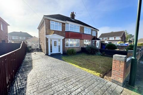 3 bedroom semi-detached house to rent, Worlaby Road, Scartho DN33