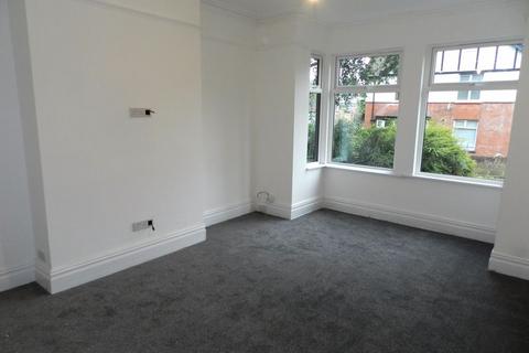 1 bedroom in a flat share to rent, Broomfield Crescent, Leeds