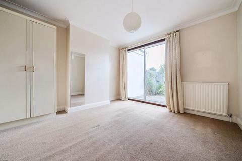 3 bedroom semi-detached house for sale, Telford Road, London SE9