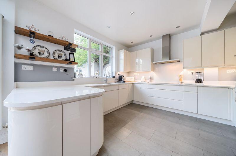 Kitchen Diner angle