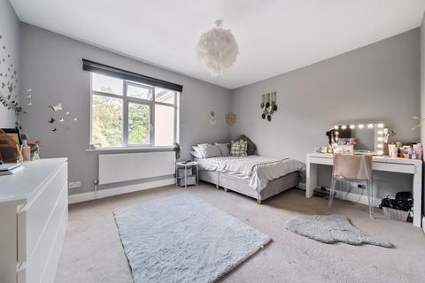 203 Faraday Avenue, Sidcup, DA14 4JE