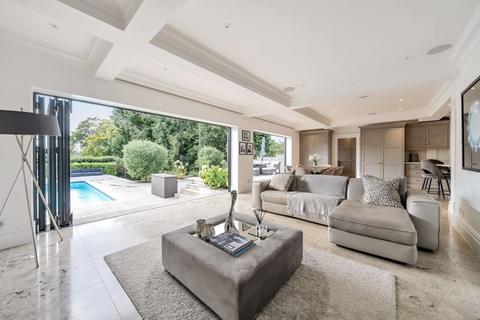 5 bedroom detached house for sale, Hartley Old Road, Purley