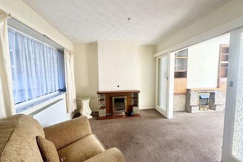 3 bedroom end of terrace house for sale, PENSHURST ROAD, CLEETHORPES