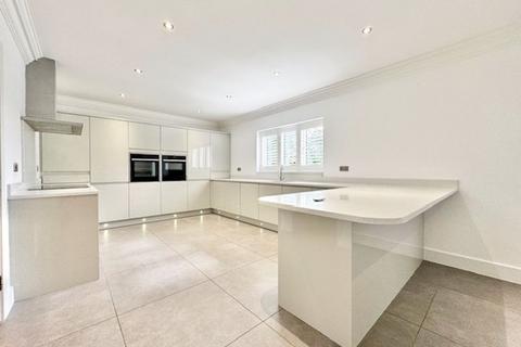 6 bedroom detached house for sale, OAKFIELD LANE, WALTHAM