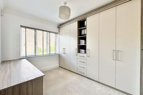 3 Oakfield Lane, Waltham, Grimsby, DN37 0BN