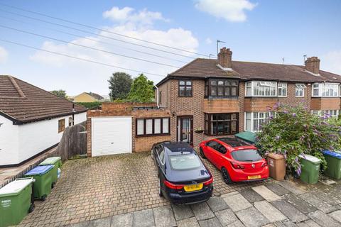 4 bedroom end of terrace house for sale, Bynon Avenue, Bexleyheath