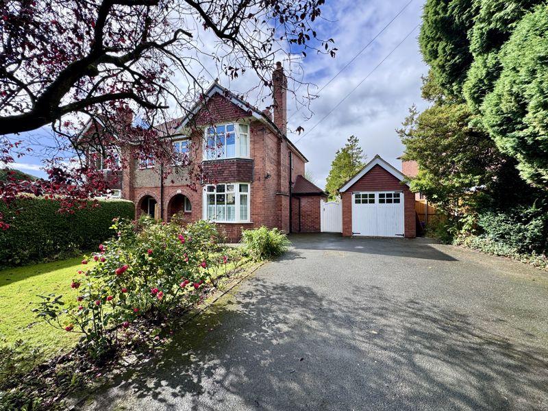 Congleton Edge Road, Congleton 3 bed semidetached house to rent £