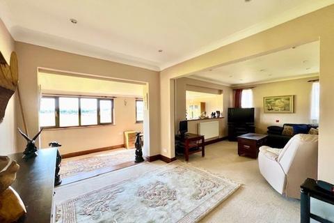 43 Parsonage Lane, Sidcup, DA14 5EZ