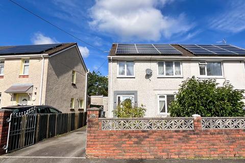 10 Heol Daniel, Cwmllynfell, Swansea, SA9 2FX