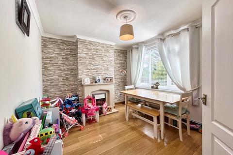 10 Heol Daniel, Cwmllynfell, Swansea, SA9 2FX
