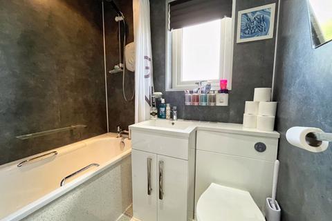 10 Heol Daniel, Cwmllynfell, Swansea, SA9 2FX