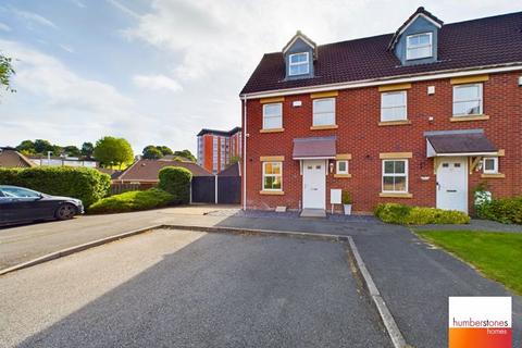 3 bedroom townhouse for sale, Princes Way, Oldbury