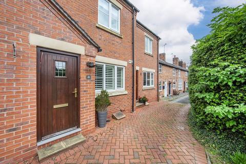 3 bedroom townhouse for sale, Nixons Row, Nantwich